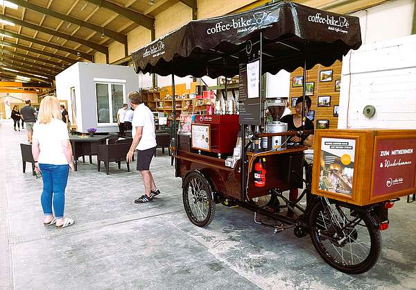 Öffnung der Tore der Produktion - Eindrücke vom Bau eines Tiny House oder Modulhaus - Coffee Bike